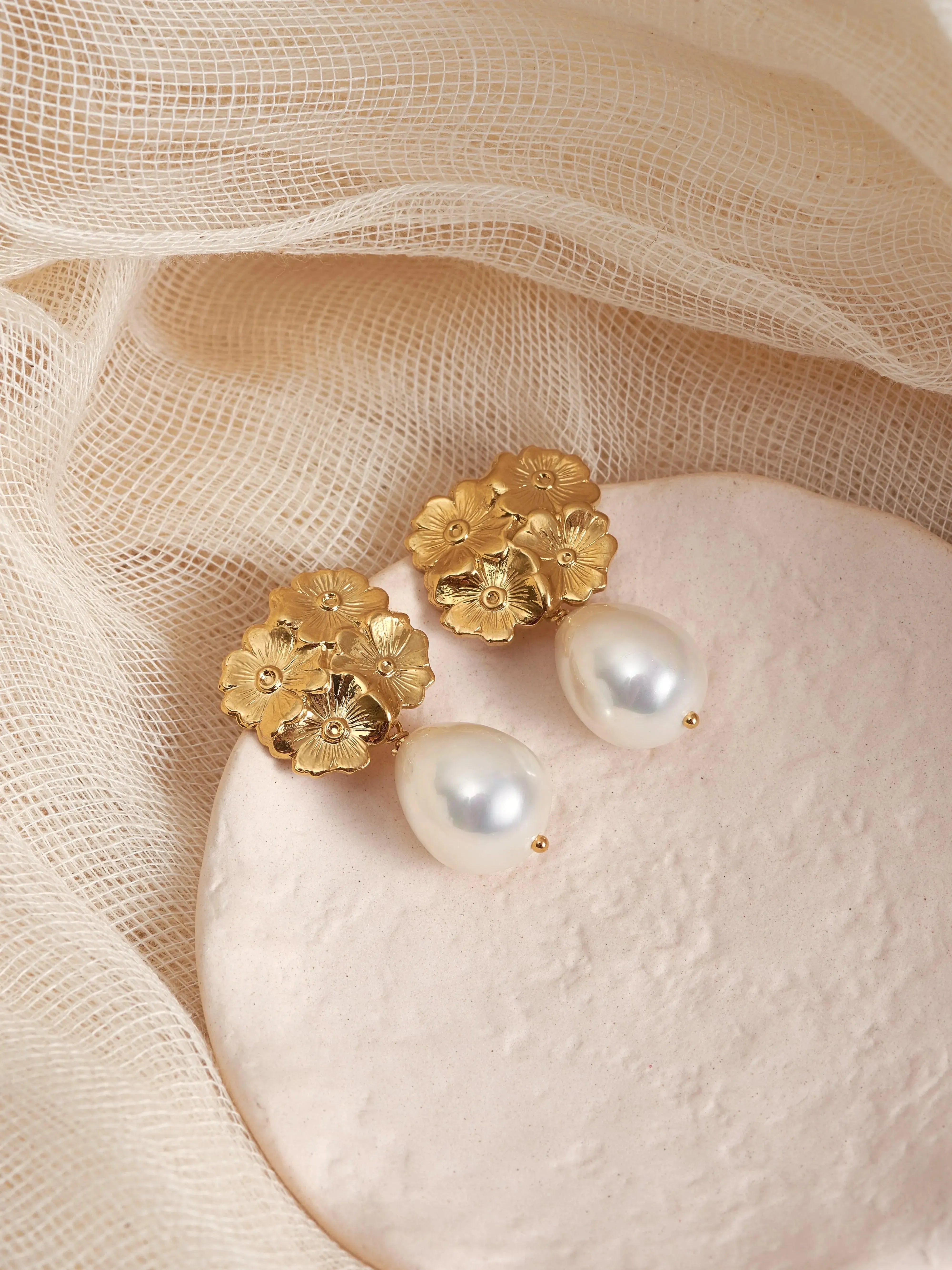 CAMELIA BO-BO / Earrings-Les Petites Pampilles