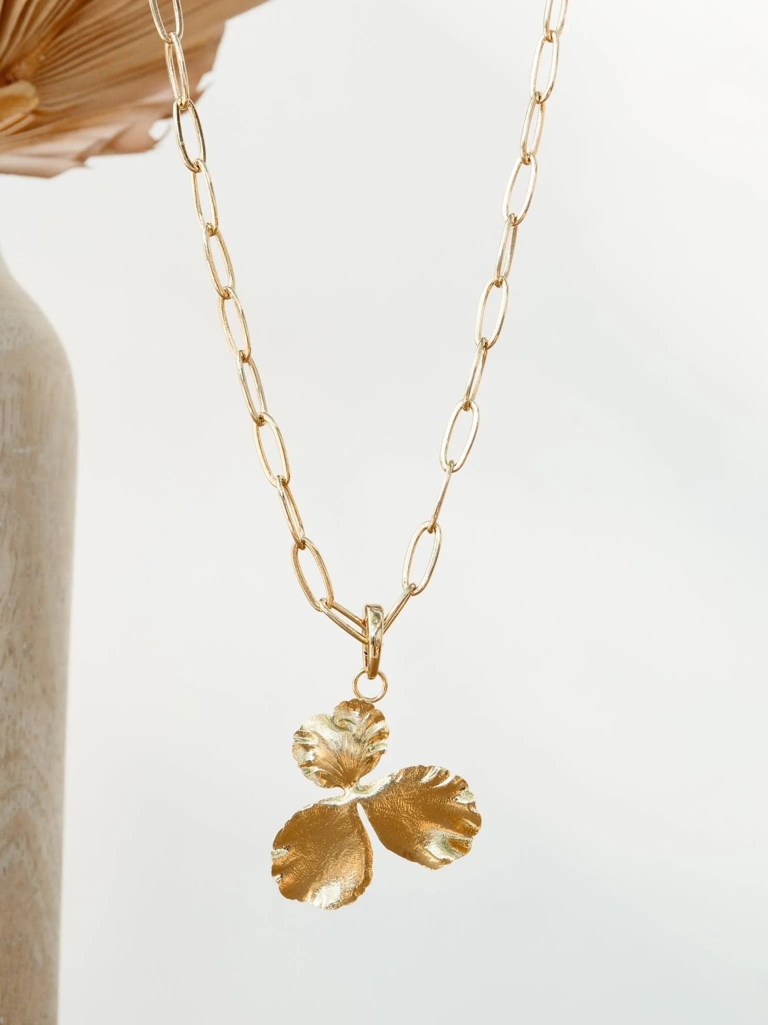 PENDENTIFS CO-Colliers / Necklaces-Les Petites Pampilles