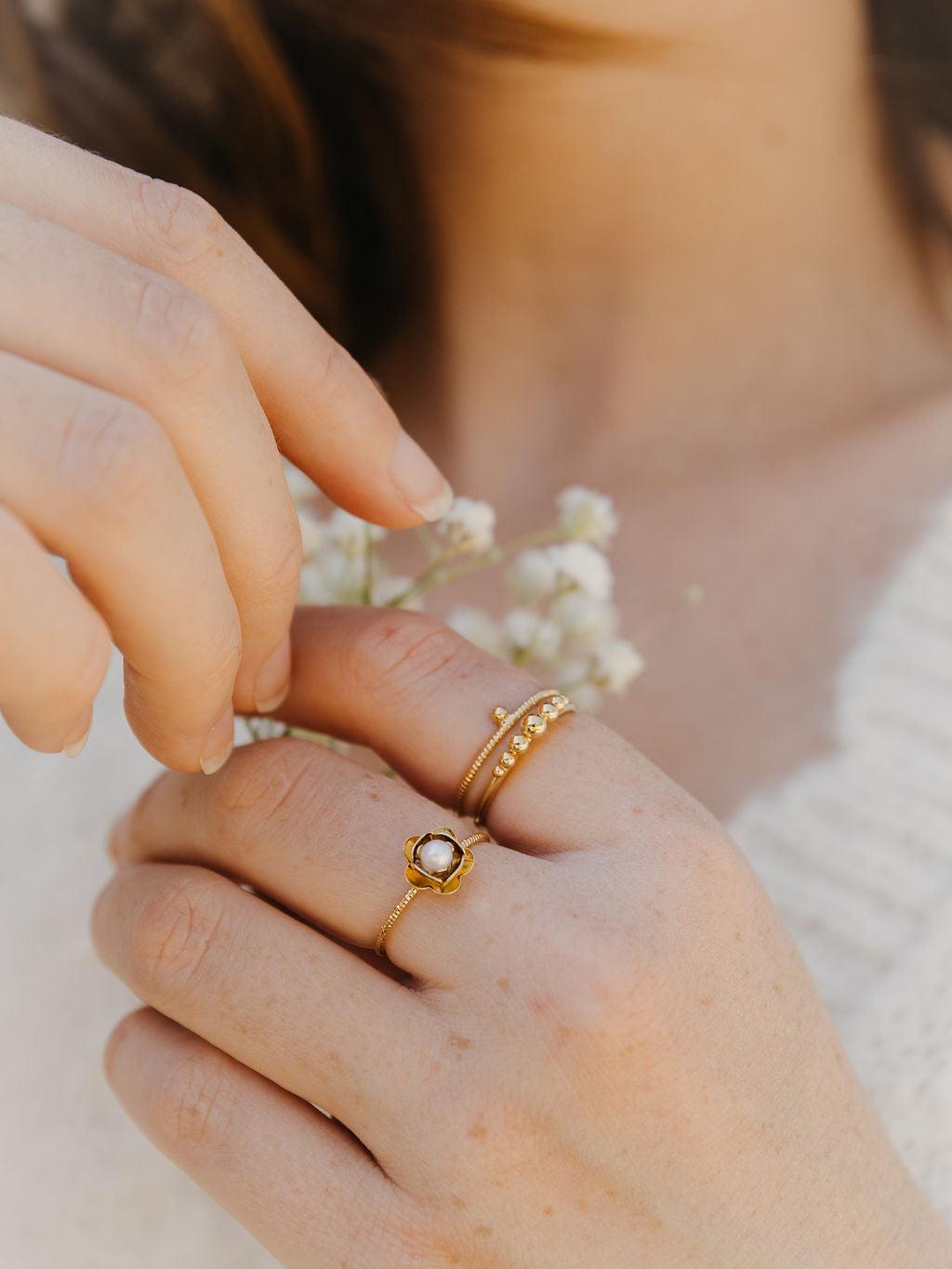 GEORGETTE BA White ring Les Petites Pampilles Paris