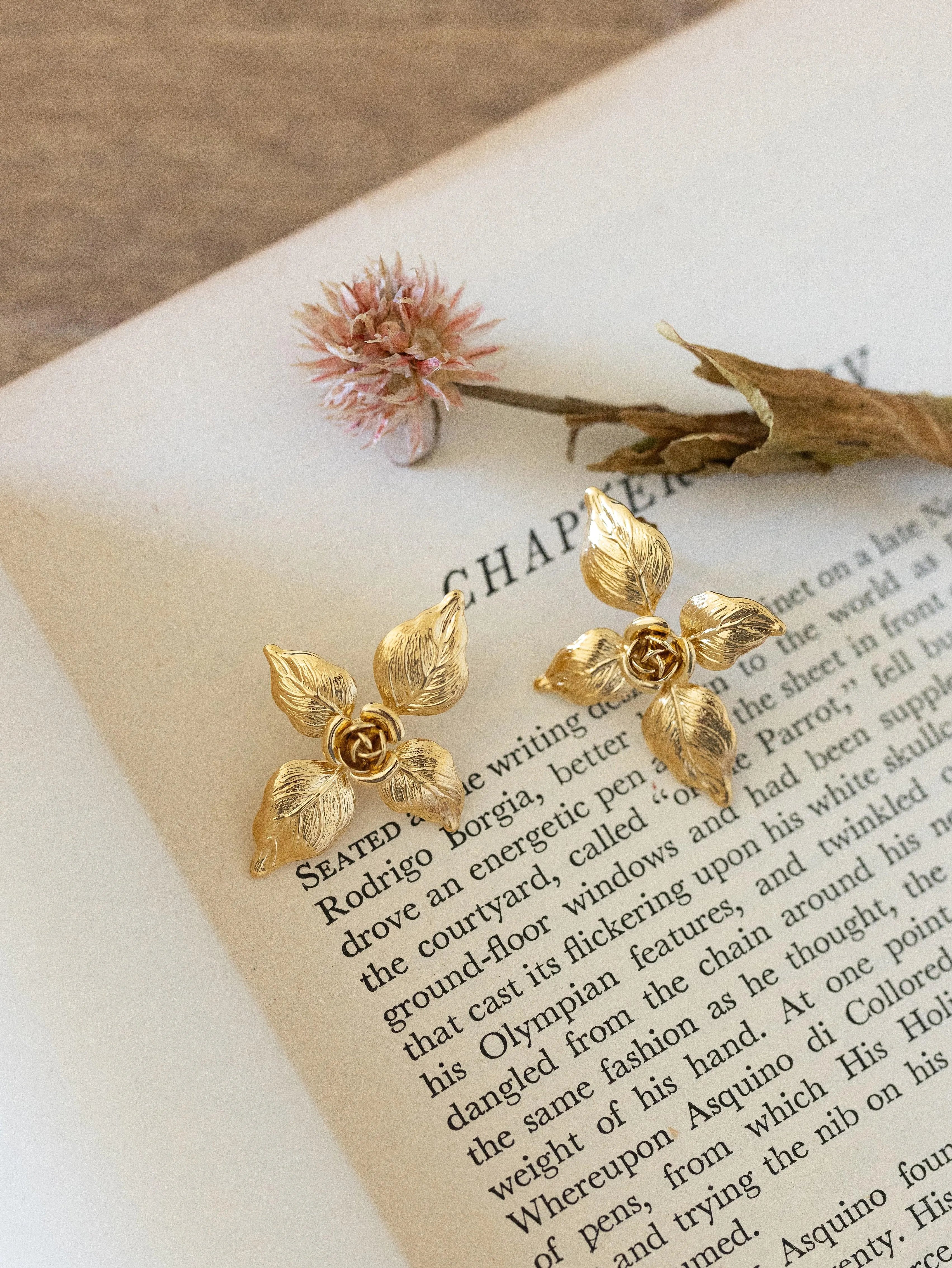 GUILLEMETTE BO-BO / Earrings- Bijoux dorés -Les Petites Pampilles