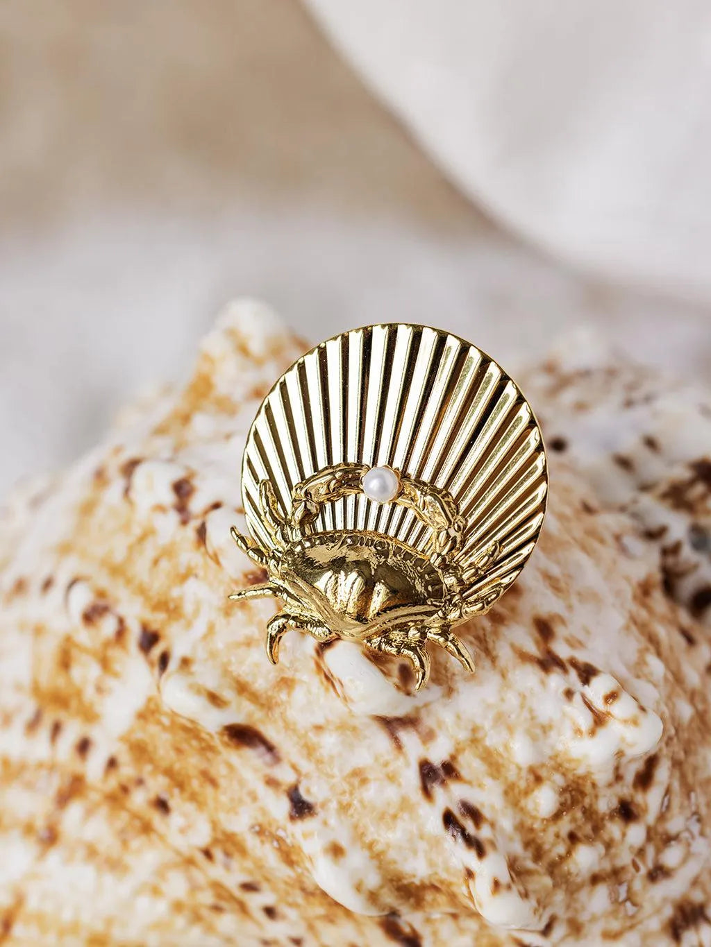 HINA BROCHE-Broches et pins- Bijoux dorés -Les Petites Pampilles